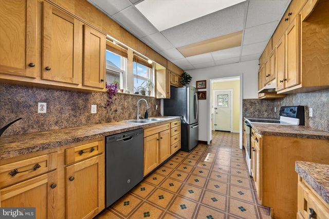 945 MAIN ST, Bethlehem, PA 18018