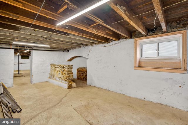 945 MAIN ST, Bethlehem, PA 18018