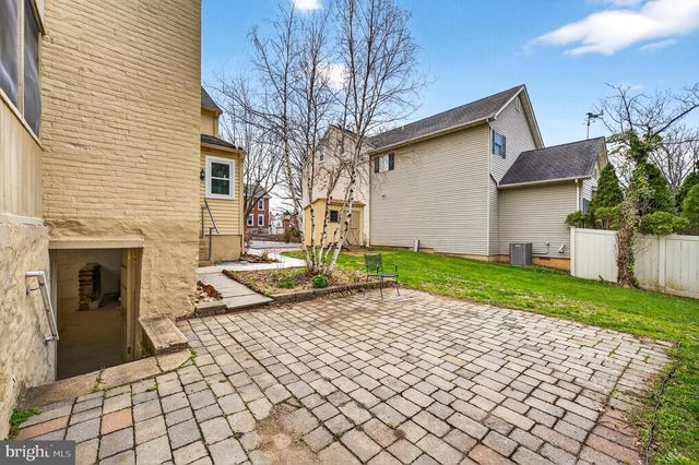 945 MAIN ST, Bethlehem, PA 18018