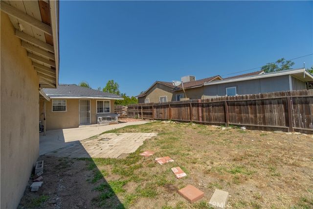 14888 Ivy Avenue, Fontana, CA 92335