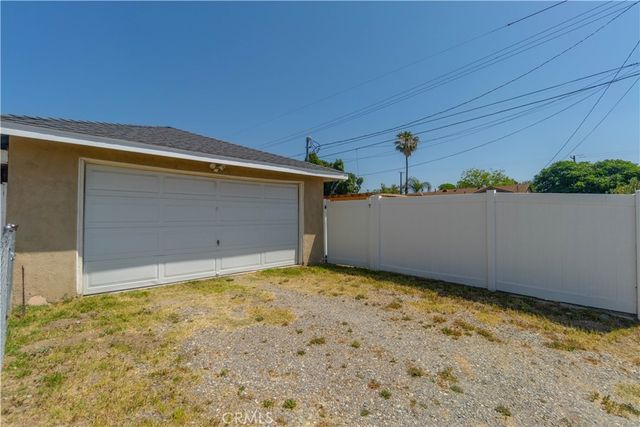 14888 Ivy Avenue, Fontana, CA 92335