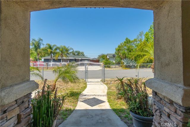14888 Ivy Avenue, Fontana, CA 92335