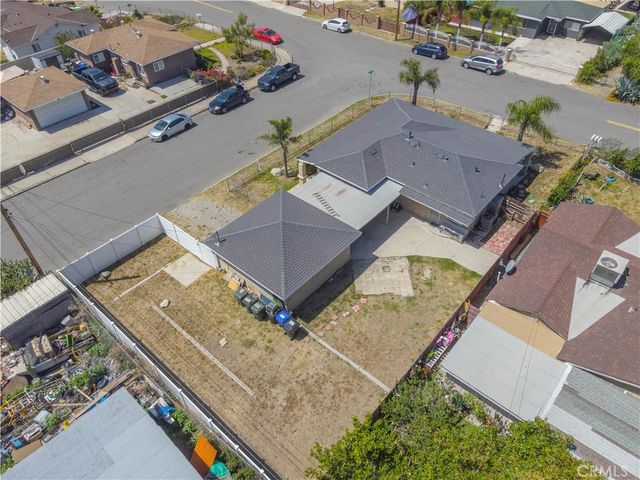 14888 Ivy Avenue, Fontana, CA 92335