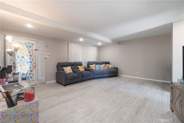 14888 Ivy Avenue, Fontana, CA 92335