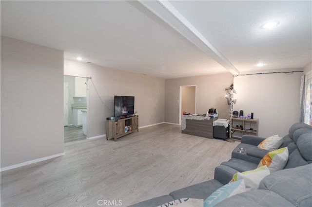 14888 Ivy Avenue, Fontana, CA 92335