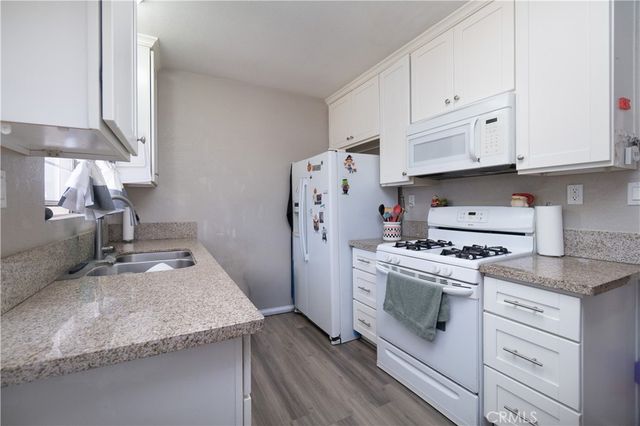 14888 Ivy Avenue, Fontana, CA 92335
