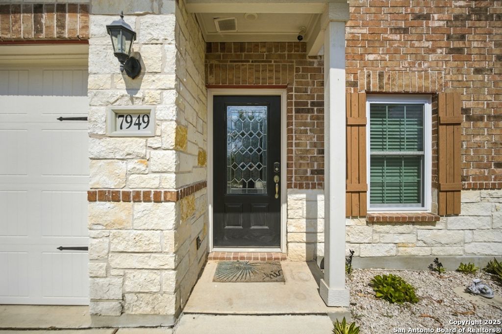 7949 Cactus Plum Drive, San Antonio, TX 78254