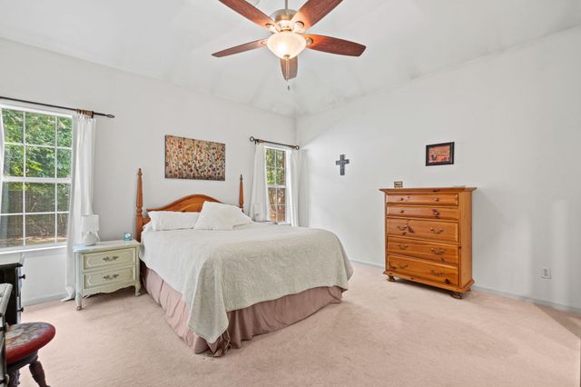393 FOUNTAIN CREST DR, Memphis, TN 38120