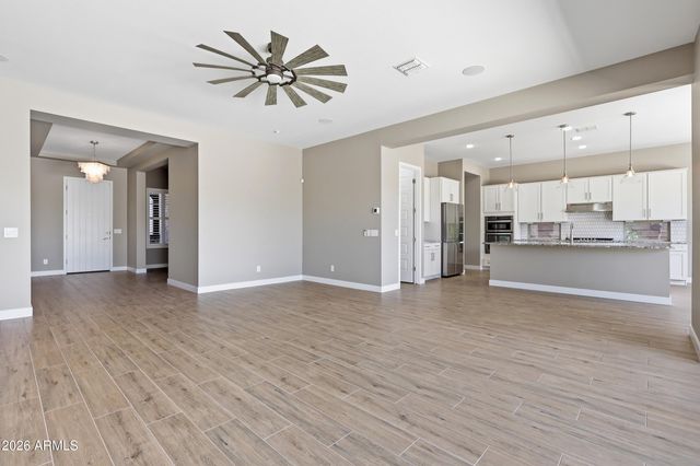 10363 E Topaz Avenue, Mesa, AZ 85212