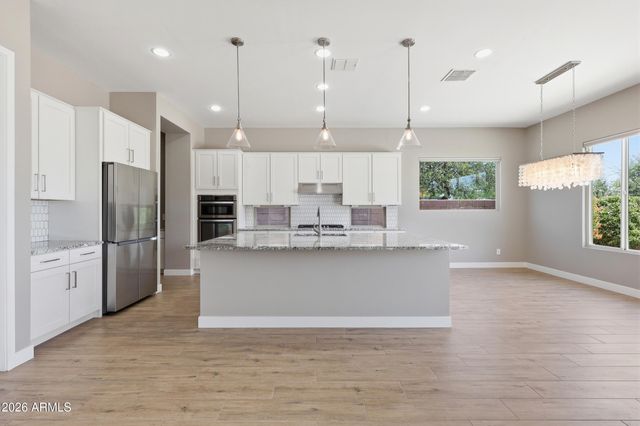 10363 E Topaz Avenue, Mesa, AZ 85212