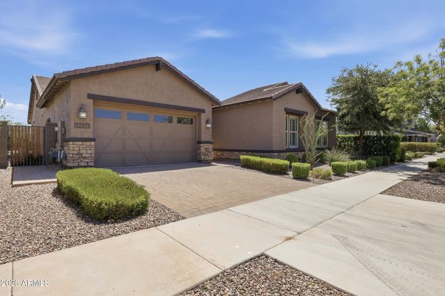10363 E Topaz Avenue, Mesa, AZ 85212