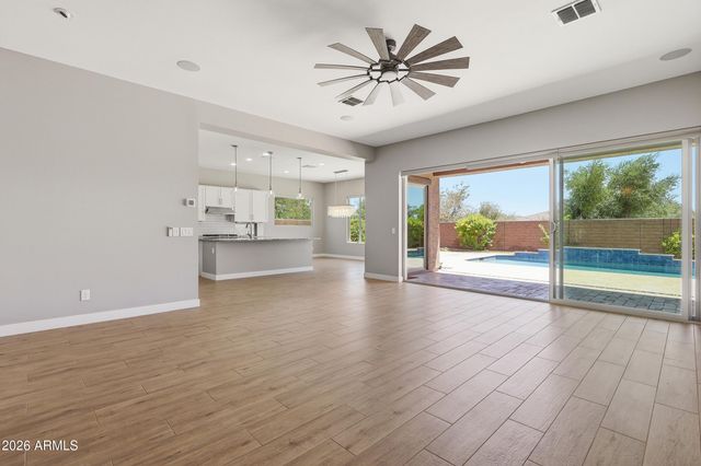 10363 E Topaz Avenue, Mesa, AZ 85212