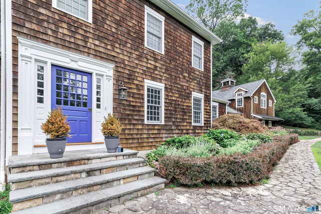 215 Cross Ridge Road, New Canaan, CT 06840
