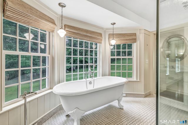 215 Cross Ridge Road, New Canaan, CT 06840
