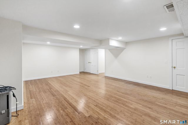215 Cross Ridge Road, New Canaan, CT 06840