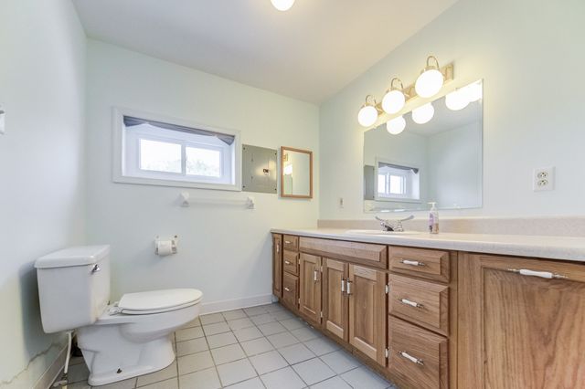 205 Gwynn Rd Hngr 8, Lebanon, TN 37090