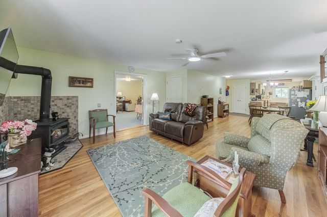 205 Gwynn Rd Hngr 8, Lebanon, TN 37090