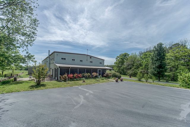 205 Gwynn Rd Hngr 8, Lebanon, TN 37090
