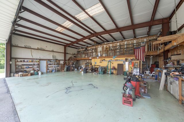 205 Gwynn Rd Hngr 8, Lebanon, TN 37090