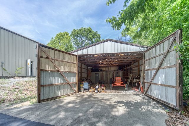 205 Gwynn Rd Hngr 8, Lebanon, TN 37090