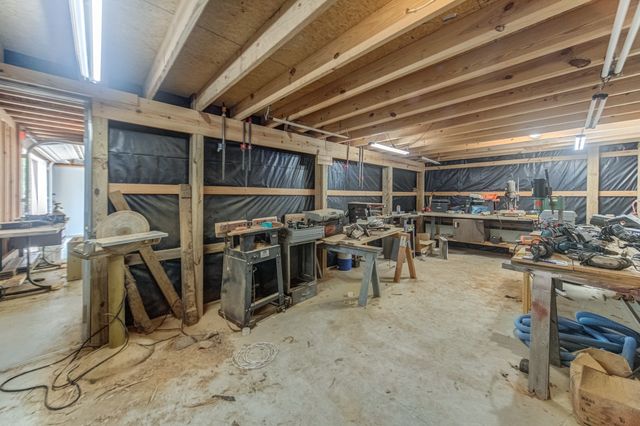 205 Gwynn Rd Hngr 8, Lebanon, TN 37090
