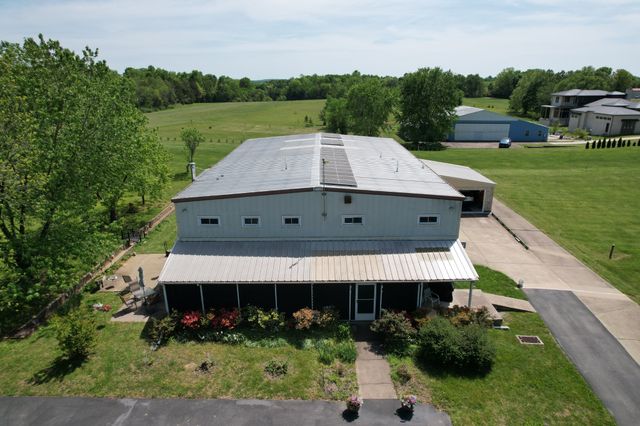 205 Gwynn Rd Hngr 8, Lebanon, TN 37090