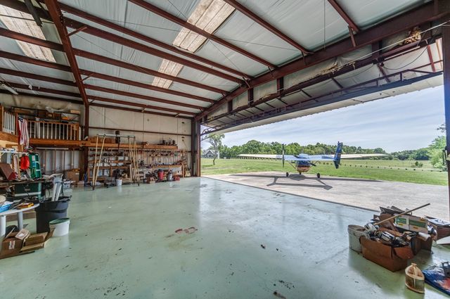 205 Gwynn Rd Hngr 8, Lebanon, TN 37090