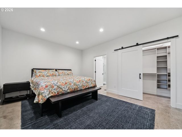 43815 Se HERRICK Rd, Sandy, OR 97055