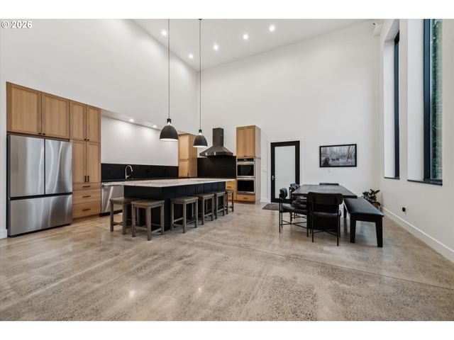 43815 Se HERRICK Rd, Sandy, OR 97055