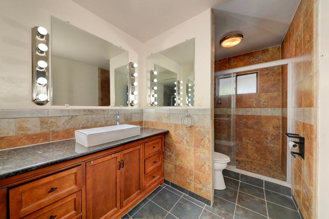 5804 Chaparral Circle NW, Albuquerque, NM 87114