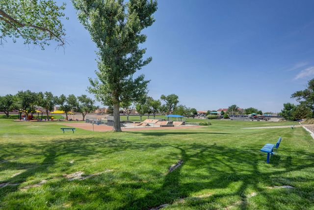 5804 Chaparral Circle NW, Albuquerque, NM 87114