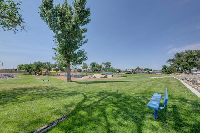 5804 Chaparral Circle NW, Albuquerque, NM 87114