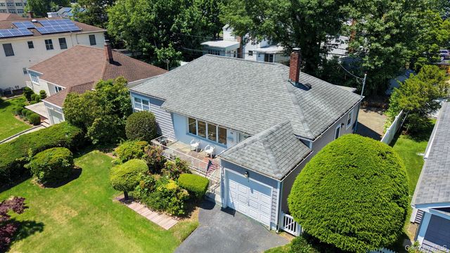 14 Webb Hill Road, Great Neck, NY 11020
