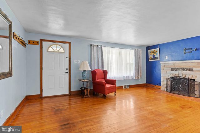 1883 GEORGE AVENUE, Carlisle, PA 17013