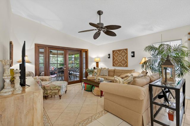 29 SAN JOSE DRIVE, Palm Coast, FL 32137