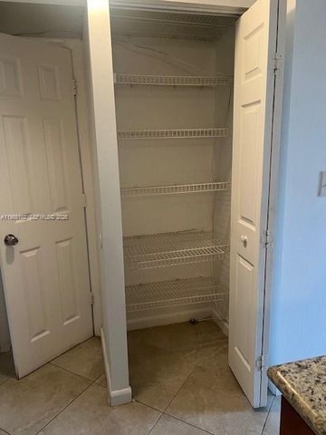 2401 Riverside Dr 110-B, Coral Springs, FL 33065