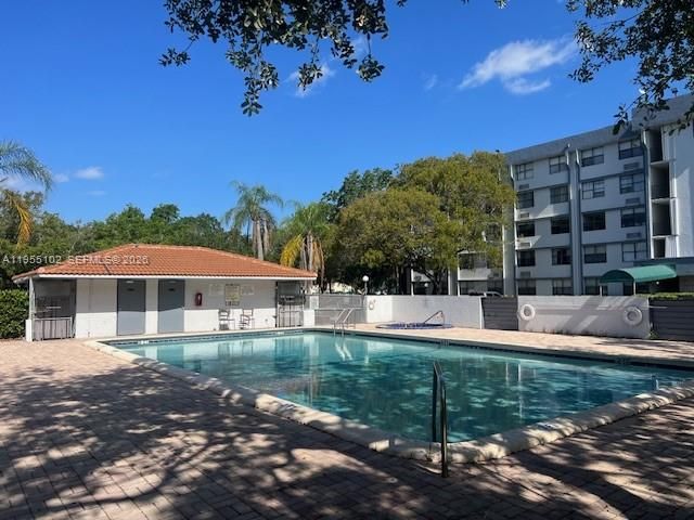 2401 Riverside Dr 110-B, Coral Springs, FL 33065