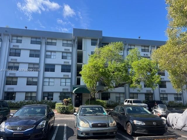 2401 Riverside Dr 110-B, Coral Springs, FL 33065