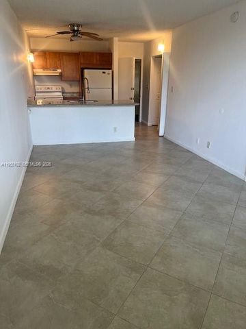 2401 Riverside Dr 110-B, Coral Springs, FL 33065