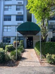 2401 Riverside Dr 110-B, Coral Springs, FL 33065