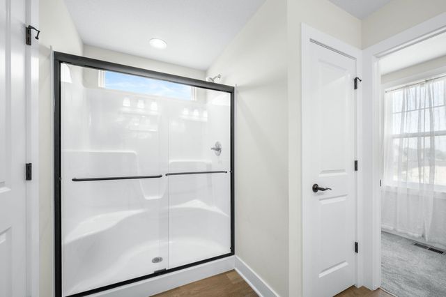 5835 N Ashford St, Park City, KS 67219