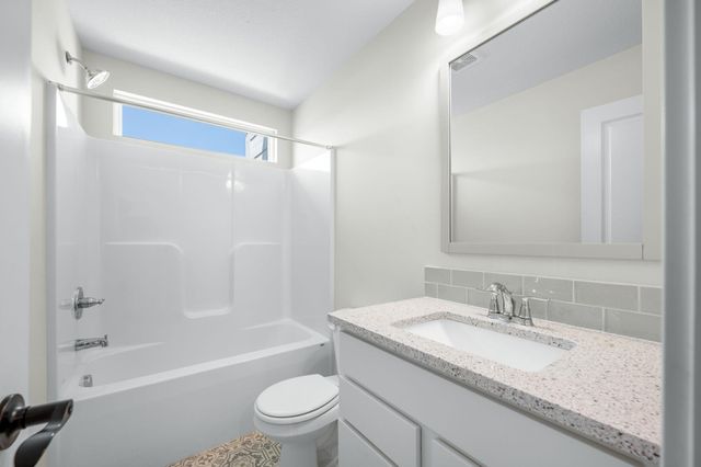 5835 N Ashford St, Park City, KS 67219