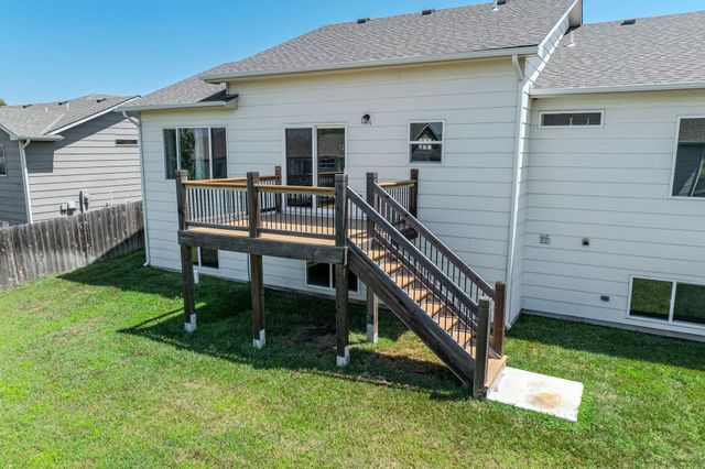 5835 N Ashford St, Park City, KS 67219