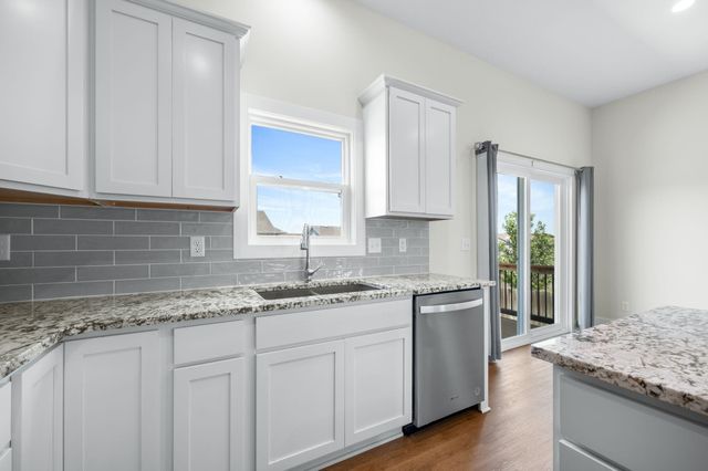 5835 N Ashford St, Park City, KS 67219