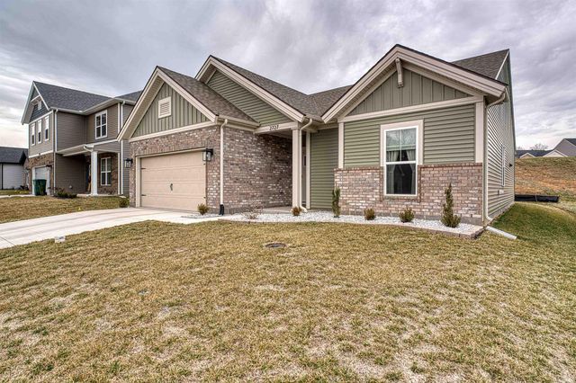 2727 WILLOW CREEK Drive, Evansville, IN 47712