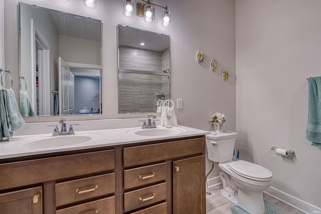 2727 WILLOW CREEK Drive, Evansville, IN 47712