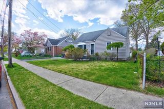 722 Stockton Street, New Milford, NJ 07646