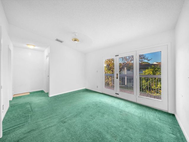 207 E Hemingway Circle 22, Margate, FL 33063