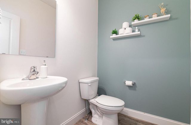 6320 NEHA DR, Mechanicsburg, PA 17050