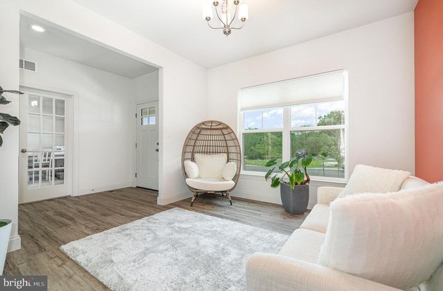 6320 NEHA DR, Mechanicsburg, PA 17050